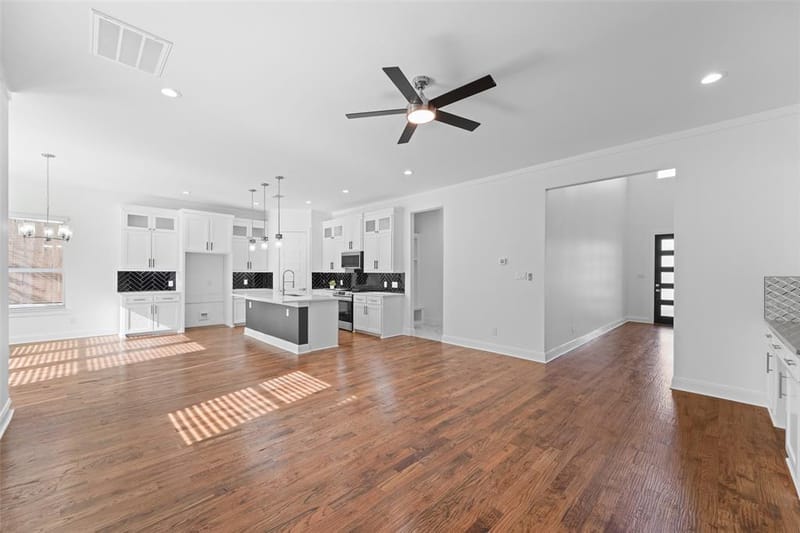 1320 Compton Street, Dallas TX 75203 - Photo 8