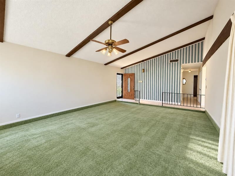 2806 Arcadia Lane, Carrollton TX 75007 - Photo 5