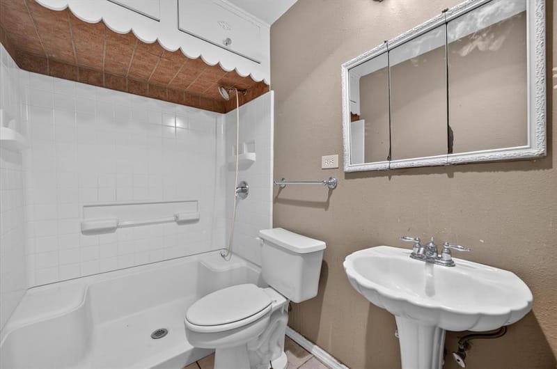 501 Catherine Street, Fort Worth TX 76103 - Photo 12