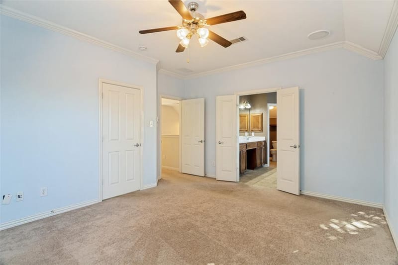 1021 Honeysuckle, Grapevine TX 76051 - Photo 15