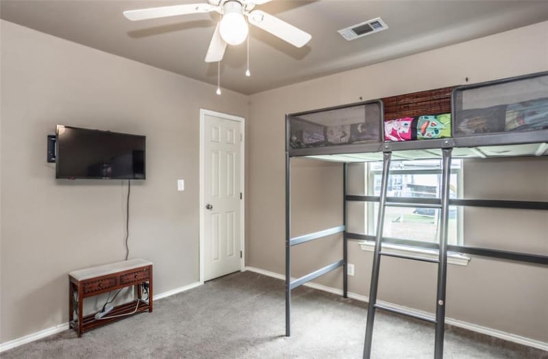 406 W Elm Street, Collinsville TX 76233 - Photo 16