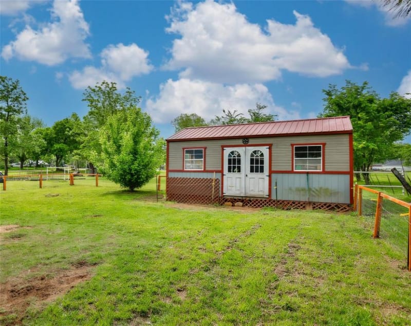406 W Elm Street, Collinsville TX 76233 - Photo 20