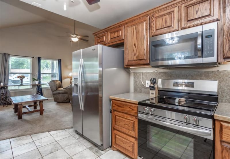 406 W Elm Street, Collinsville TX 76233 - Photo 8