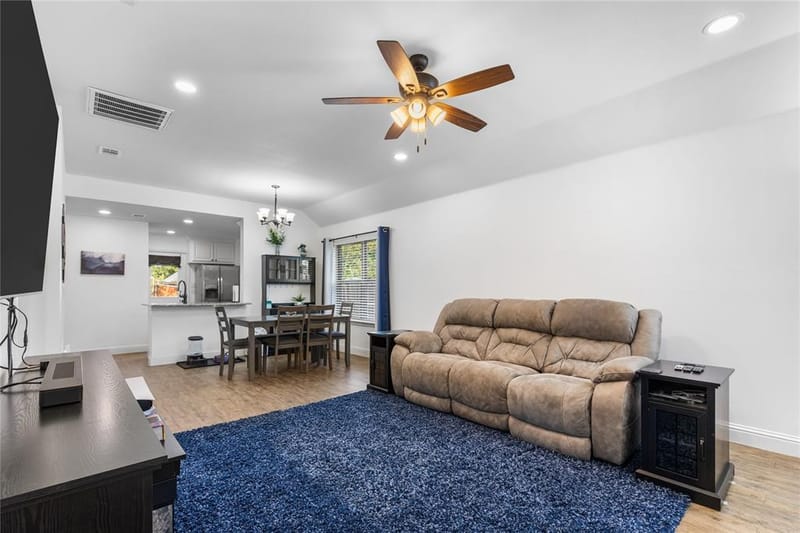 1031 W Gandy Street, Denison TX 75020 - Photo 6