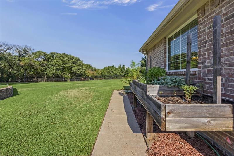 135 Country Vista Circle, Burleson TX 76028 - Photo 28