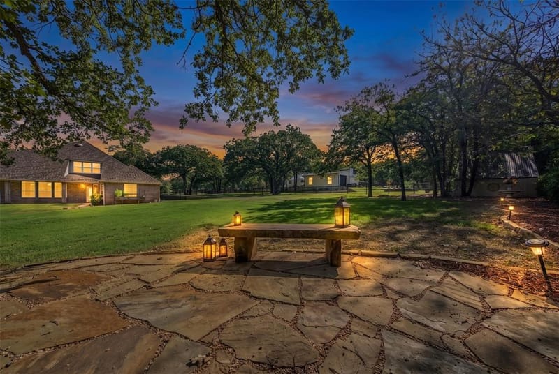 135 Country Vista Circle, Burleson TX 76028 - Photo 29