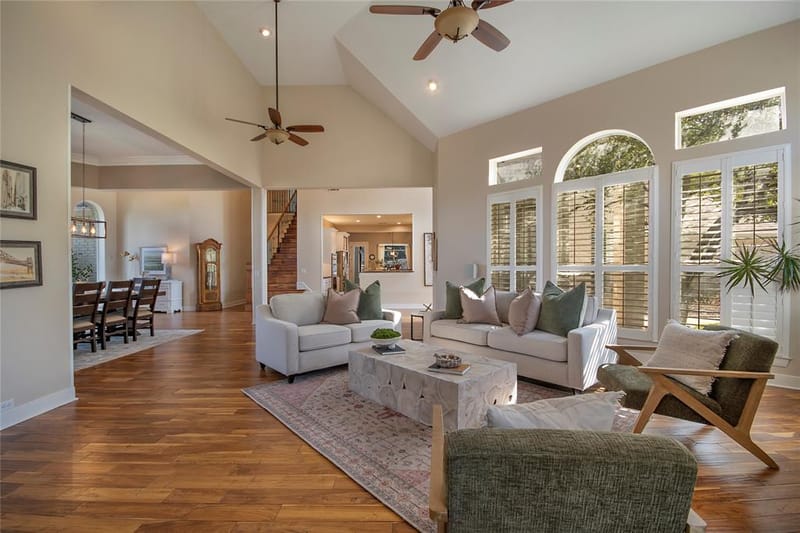 3107 Hillside Drive, Highland Village TX 75077 - Photo 3