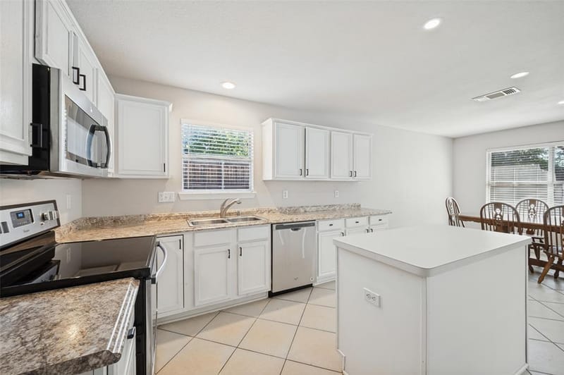 2000 Waterview Drive, Little Elm TX 75068 - Photo 10