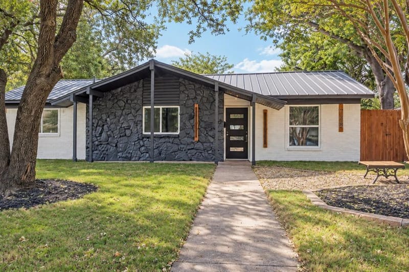 735 Loganwood Avenue, Richardson TX 75080 - Photo 2