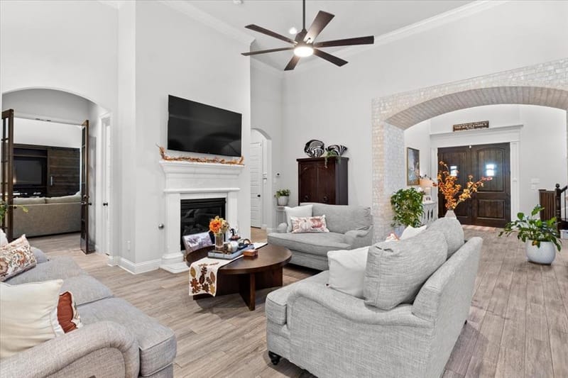 305 Landview Drive, Burleson TX 76028 - Photo 9