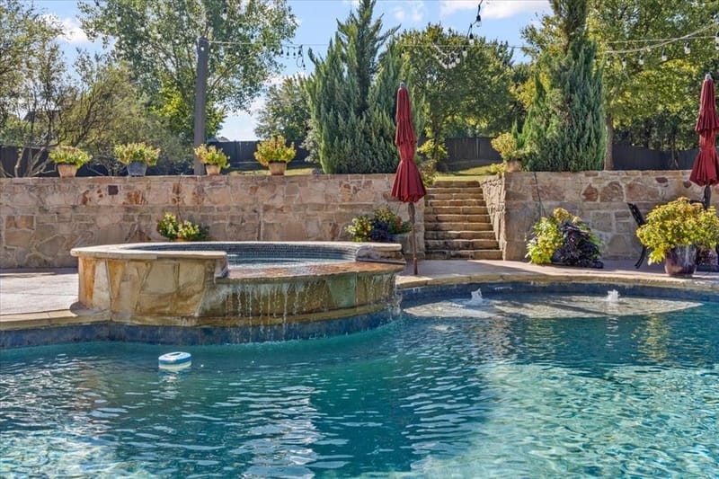 305 Landview Drive, Burleson TX 76028 - Photo 38