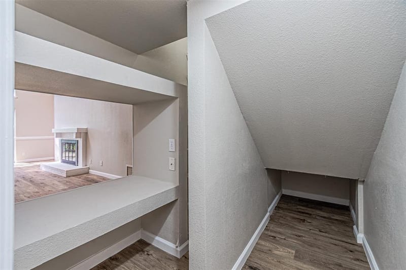 808 Heights Drive, Fort Worth TX 76112 - Photo 6