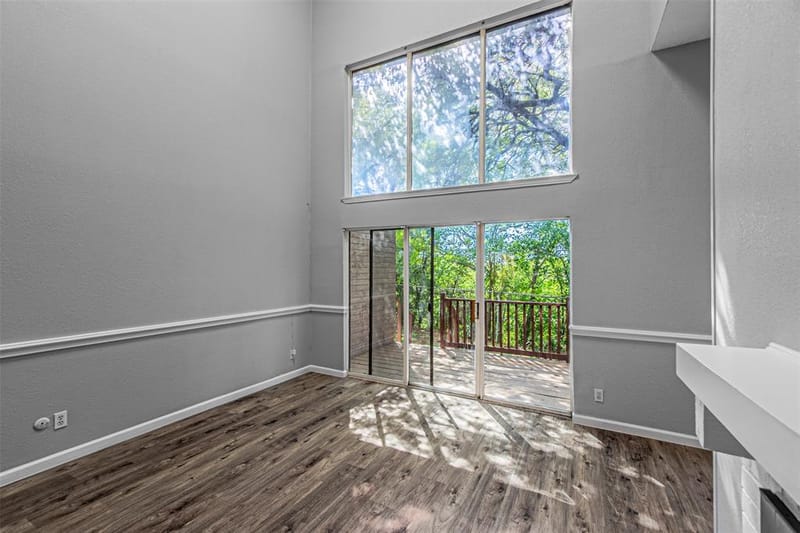 808 Heights Drive, Fort Worth TX 76112 - Photo 9