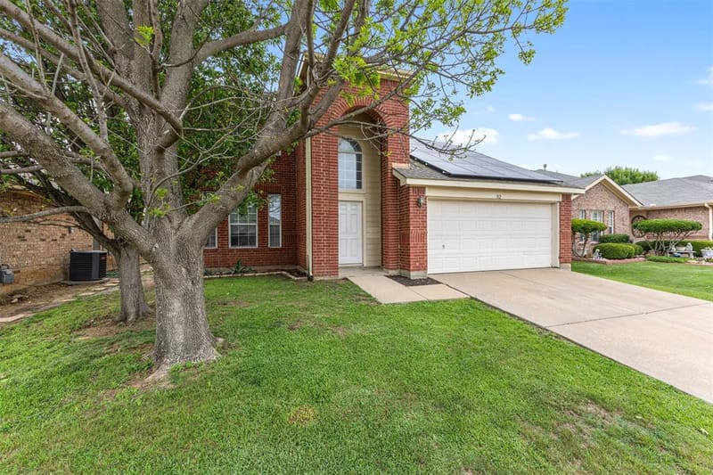 312 Elk Run Drive, Fort Worth TX 76140 - Photo 3