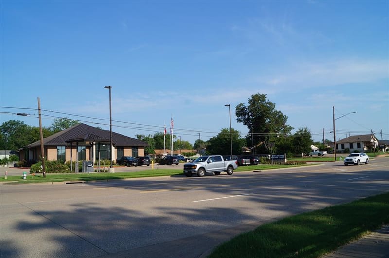 402 E College St, Canton TX 75103 - Photo 32