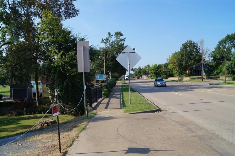 402 E College St, Canton TX 75103 - Photo 30