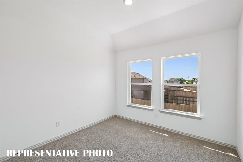 5206 Springlake Parkway, Haltom City TX 76117 - Photo 13