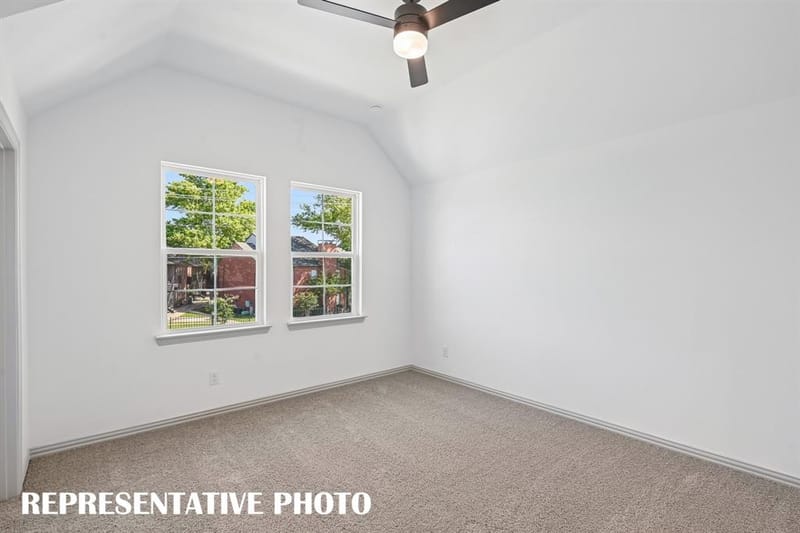 5206 Springlake Parkway, Haltom City TX 76117 - Photo 9