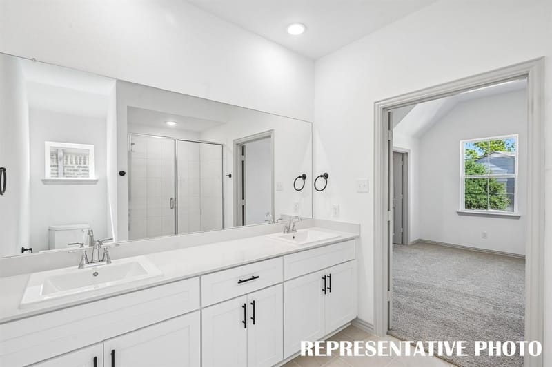 5206 Springlake Parkway, Haltom City TX 76117 - Photo 10