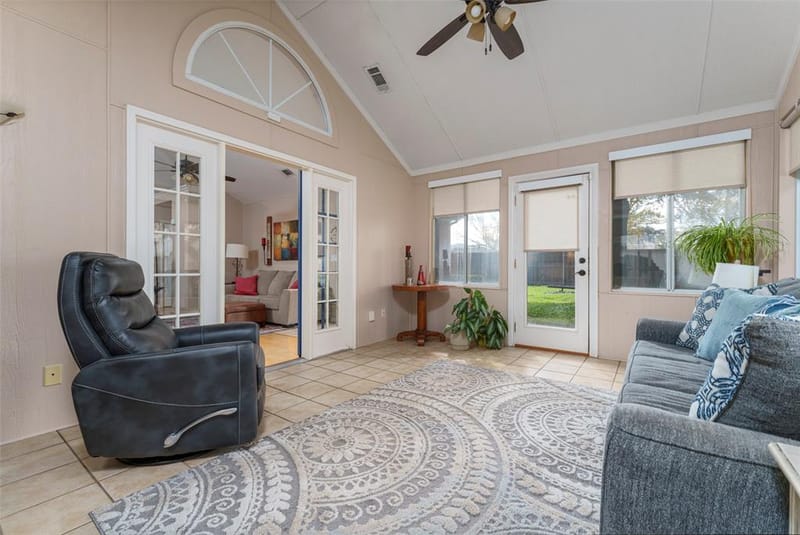 807 Cara Lane, Arlington TX 76012 - Photo 16