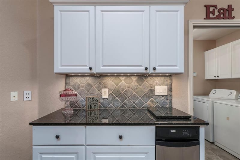 807 Cara Lane, Arlington TX 76012 - Photo 10