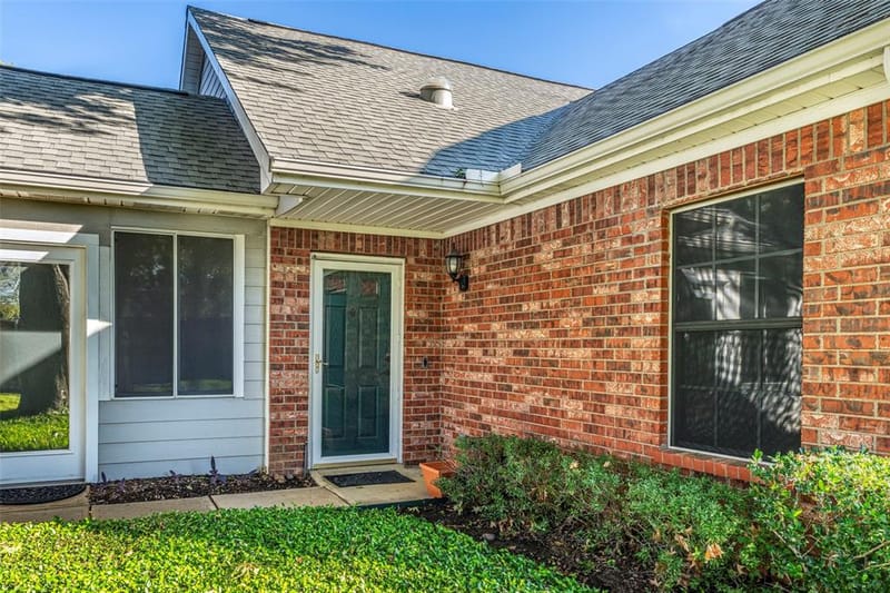 807 Cara Lane, Arlington TX 76012 - Photo 4
