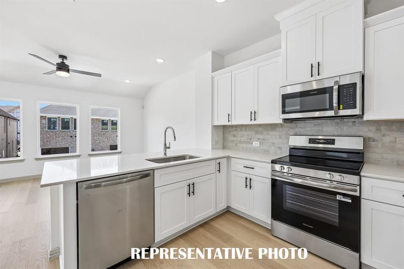 5314 Springlake Parkway, Haltom City TX 76117 - Photo 10