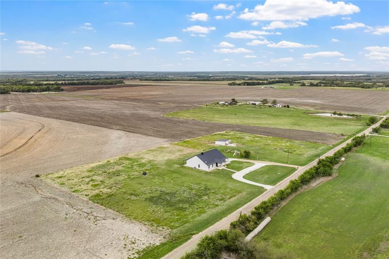 231 HCR 2312, Abbott TX 76621 - Photo 35