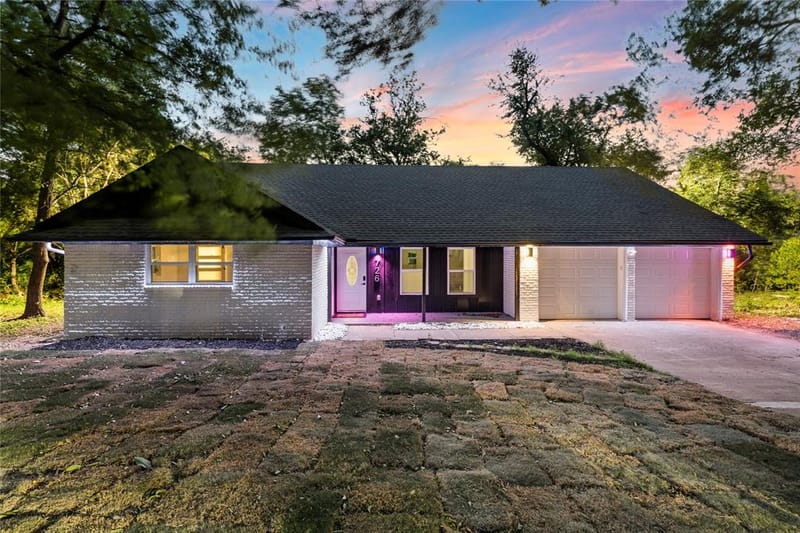 726 Gaywood Drive, Woodway TX 76712