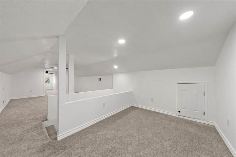 726 Gaywood Drive, Woodway TX 76712 - Photo 10