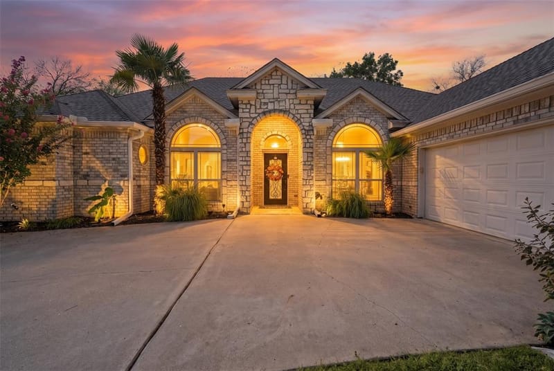 5589 Greenview Court, North Richland Hills TX 76148 - Photo 6