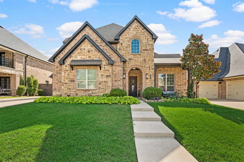 14 Wimbledon Court, Heath TX 75032