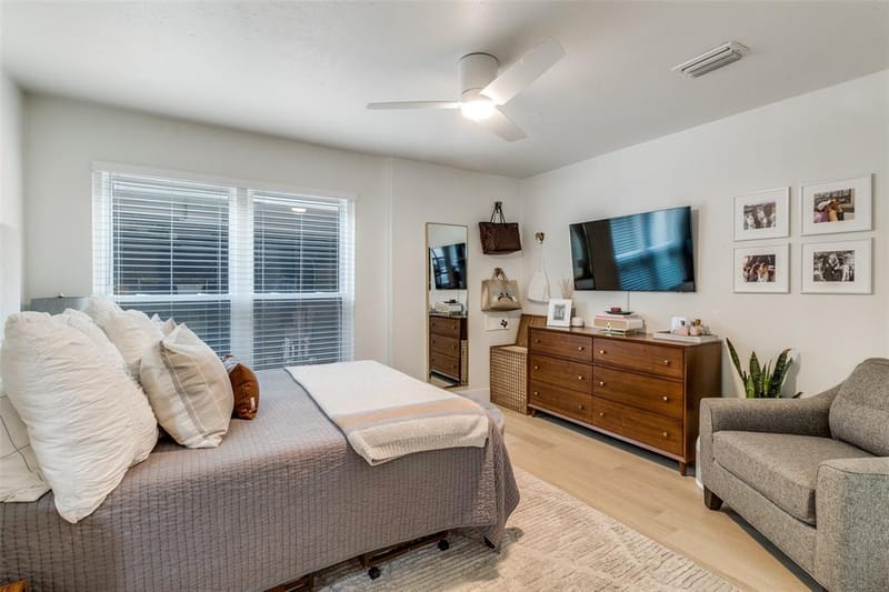 1417 Mccoy Street, Dallas TX 75204 - Photo 17