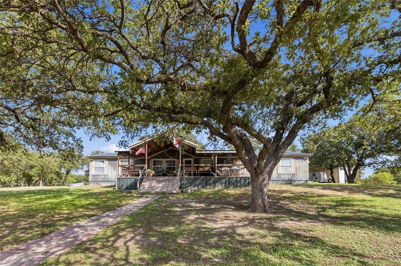 5540 County Road 334, Blanket TX 76432 - Photo 2