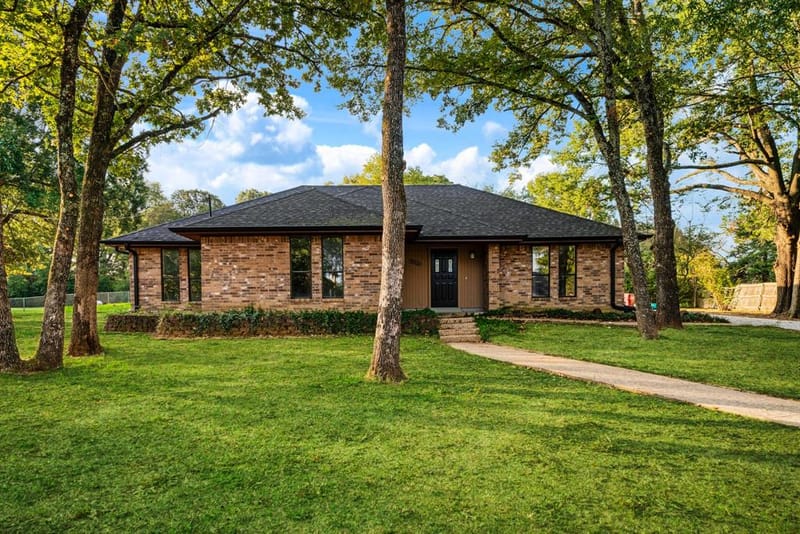 3820 Lakeshore Drive, Reno TX 75462