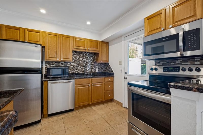4942 N Hall Street, Dallas TX 75235 - Photo 4