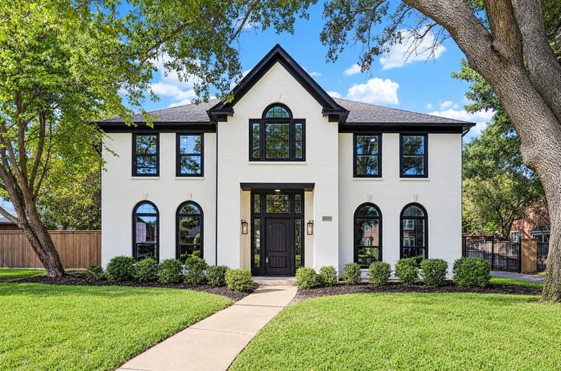 6808 Savannah Lane, Fort Worth TX 76132