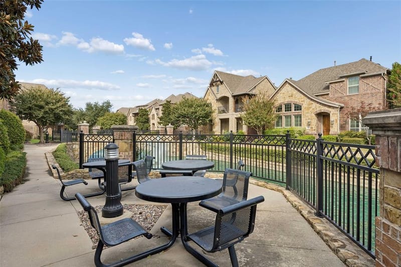 4085 Winsor Drive, Farmers Branch TX 75244 - Photo 32