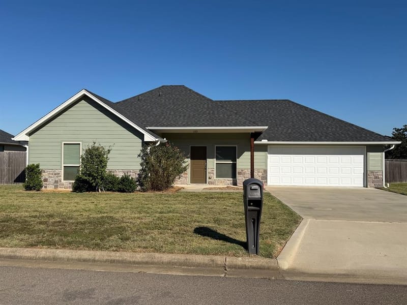 105 Oliver Wendell Court, Mount Vernon TX 75457 - Photo 2