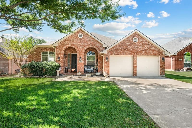 2632 Morgan Ann Avenue, Mansfield TX 76063