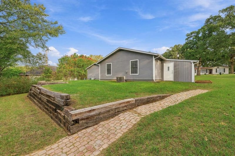 938 Amsden Street, Denison TX 75020 - Photo 20