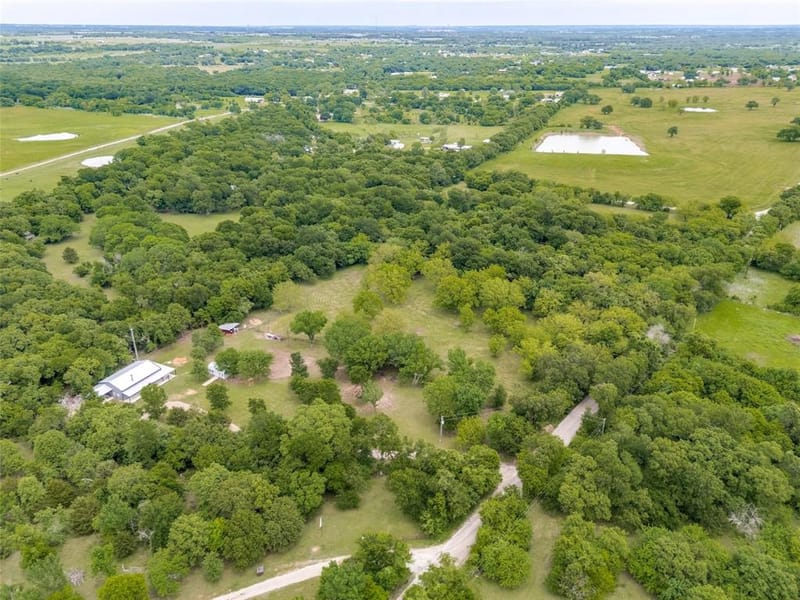 5115 County Road 423, Grandview TX 76050 - Photo 22