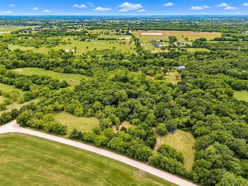 5115 County Road 423, Grandview TX 76050