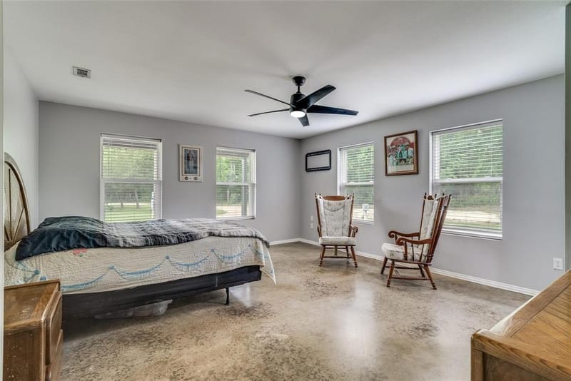 5115 County Road 423, Grandview TX 76050 - Photo 10