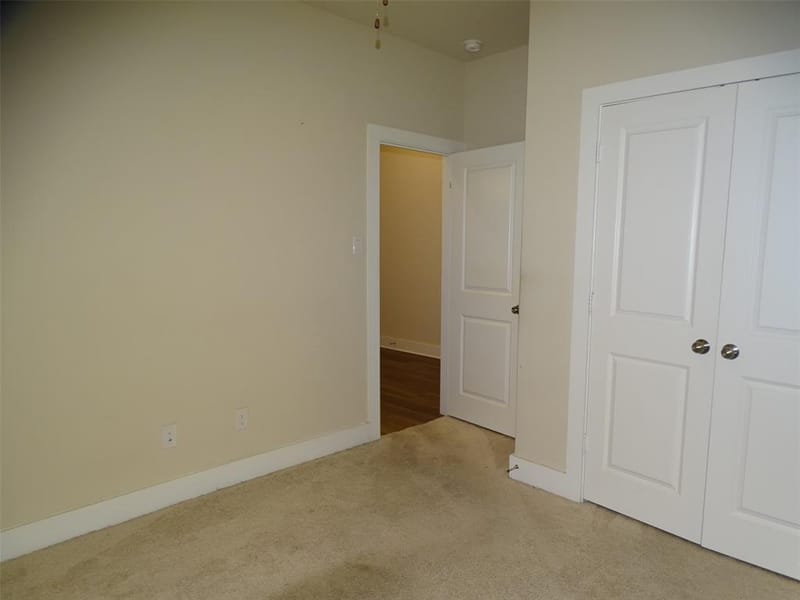 915 Hawthorn Lane, Mansfield TX 76063 - Photo 23