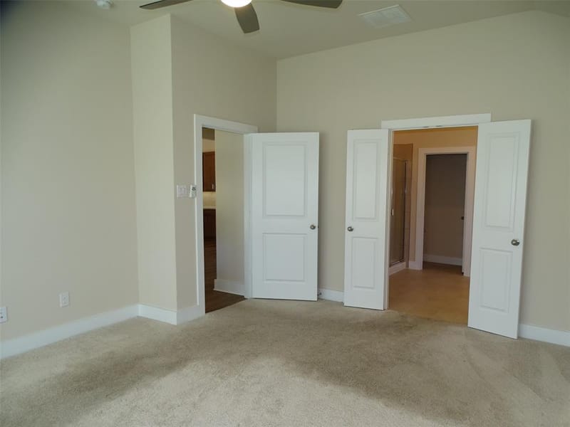 915 Hawthorn Lane, Mansfield TX 76063 - Photo 14