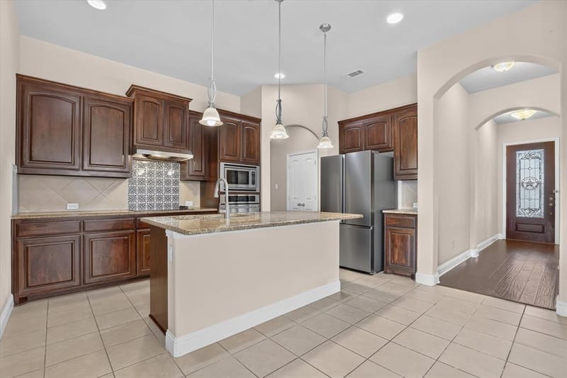 11909 Bexley Drive, Burleson TX 76028 - Photo 5
