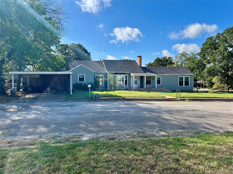 603 W Cedar Street, Nocona TX 76255 - Photo 13