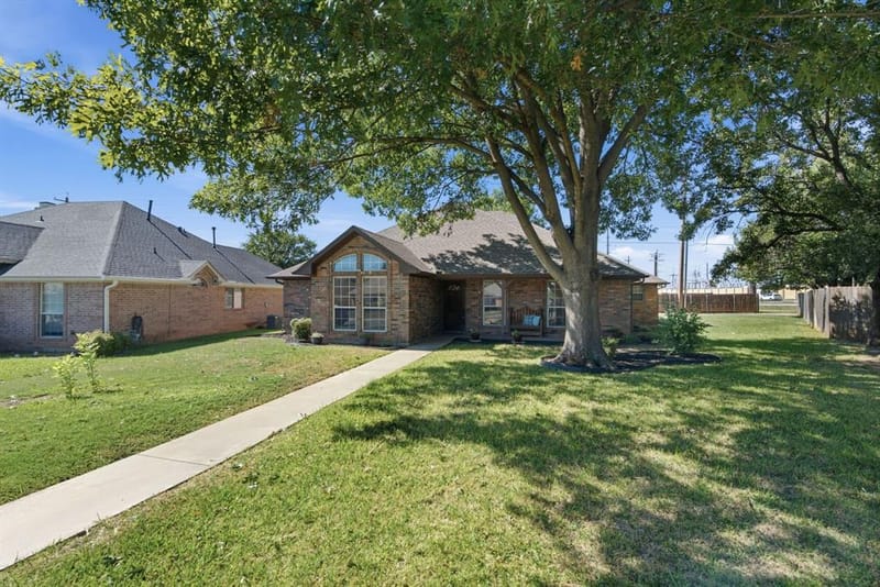 3713 Pheasant Hollow, Denton TX 76207 - Photo 3
