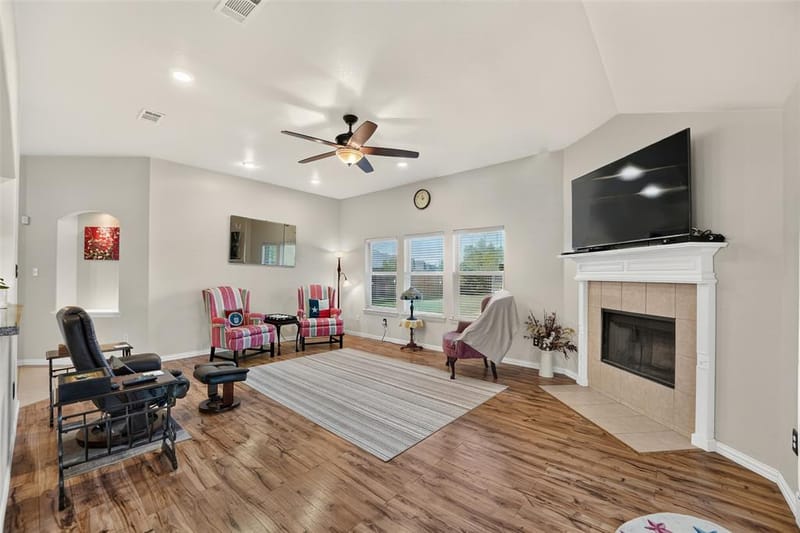8700 Broken Bow Drive, Greenville TX 75402 - Photo 9